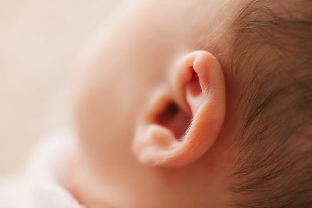 14 Reasons Your Ears Are Acting Weird—And When You Should Be Concerned |  Prevention